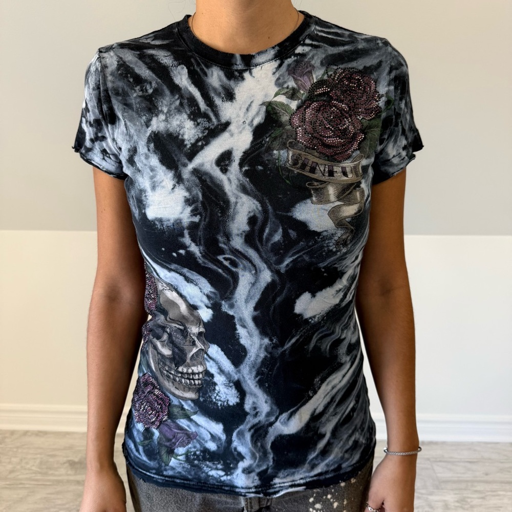 SINFUL TIE DYE SMOKE TEE W/ RHINESTONES 🌸